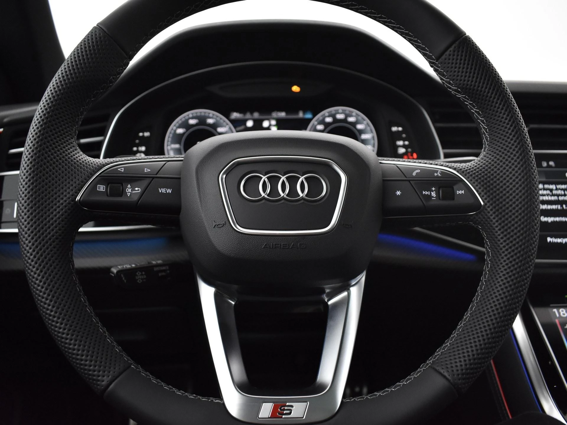 Hoofdafbeelding Audi Q8