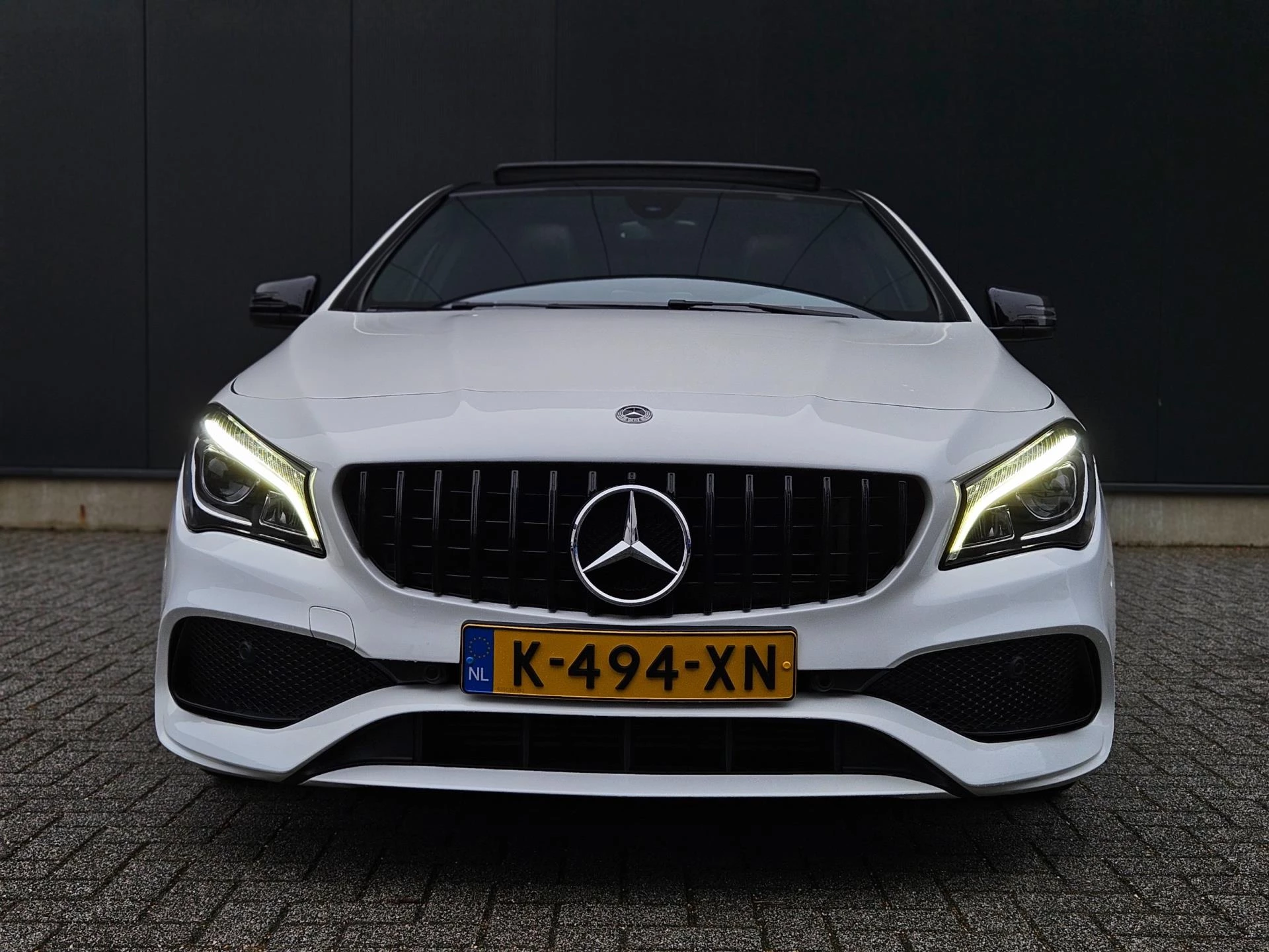 Hoofdafbeelding Mercedes-Benz CLA