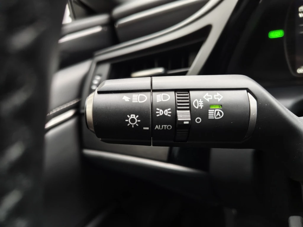 Hoofdafbeelding Lexus ES