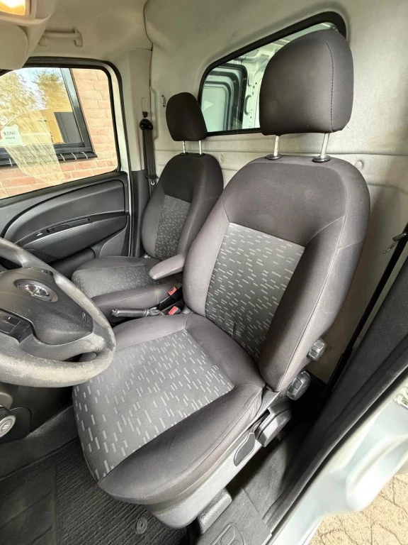 Hoofdafbeelding Opel Combo