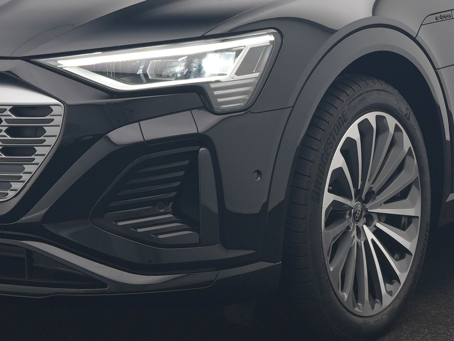 Hoofdafbeelding Audi Q8 e-tron