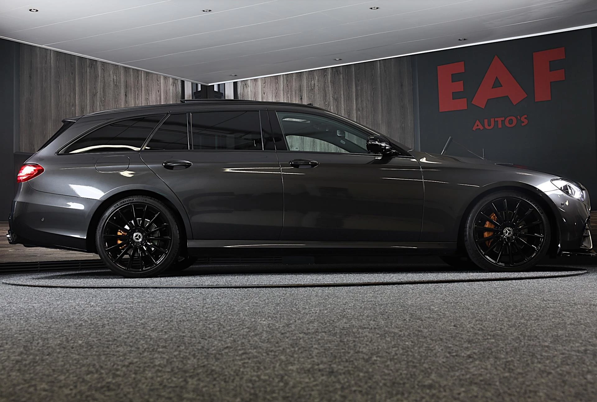 Hoofdafbeelding Mercedes-Benz E-Klasse