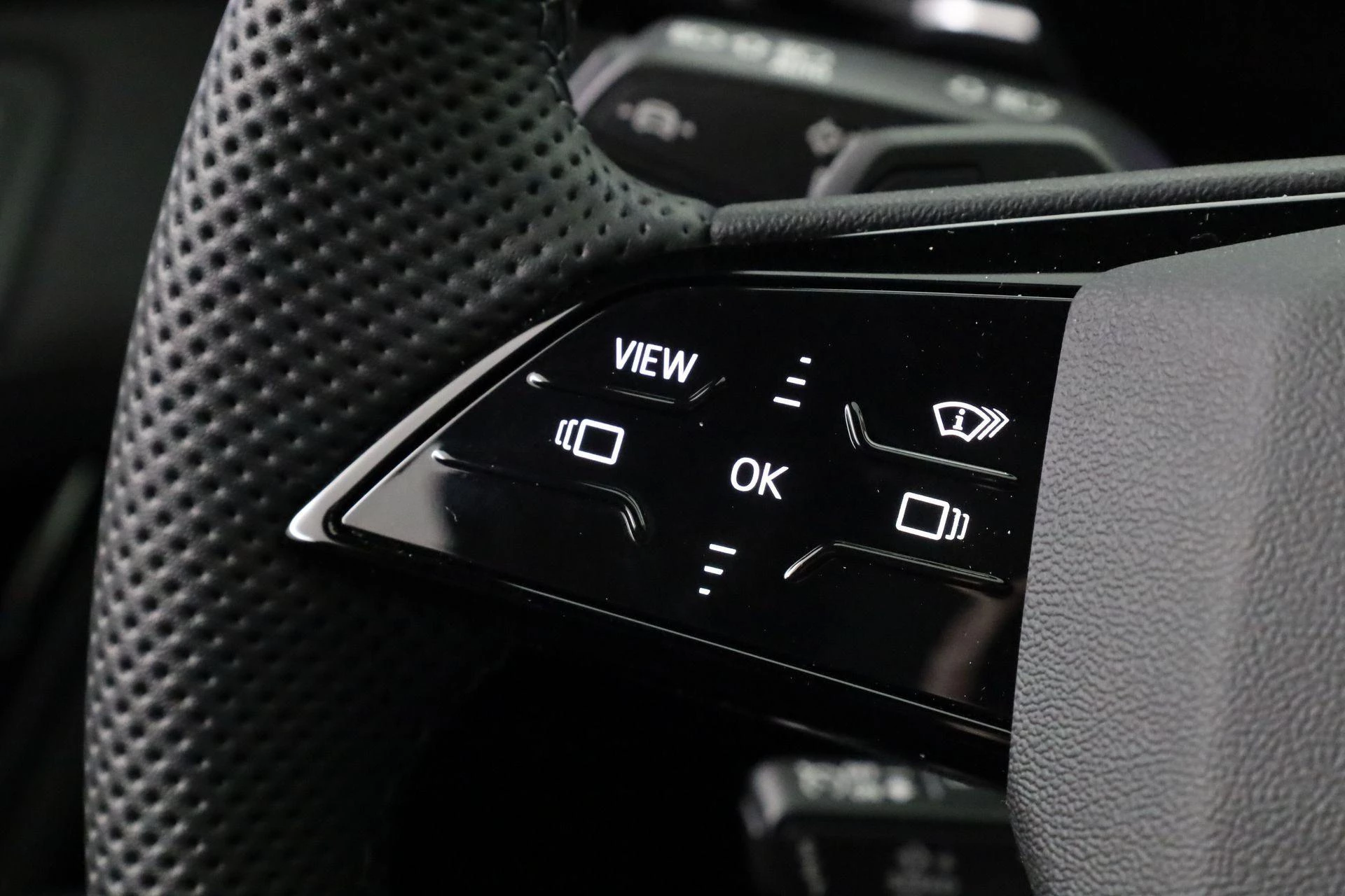 Hoofdafbeelding Audi A6 Avant e-tron