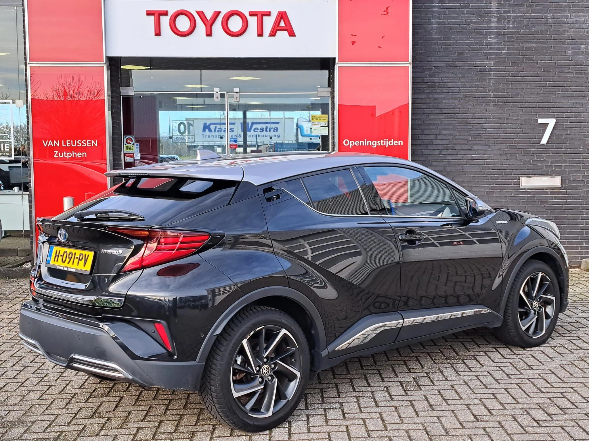 Hoofdafbeelding Toyota C-HR