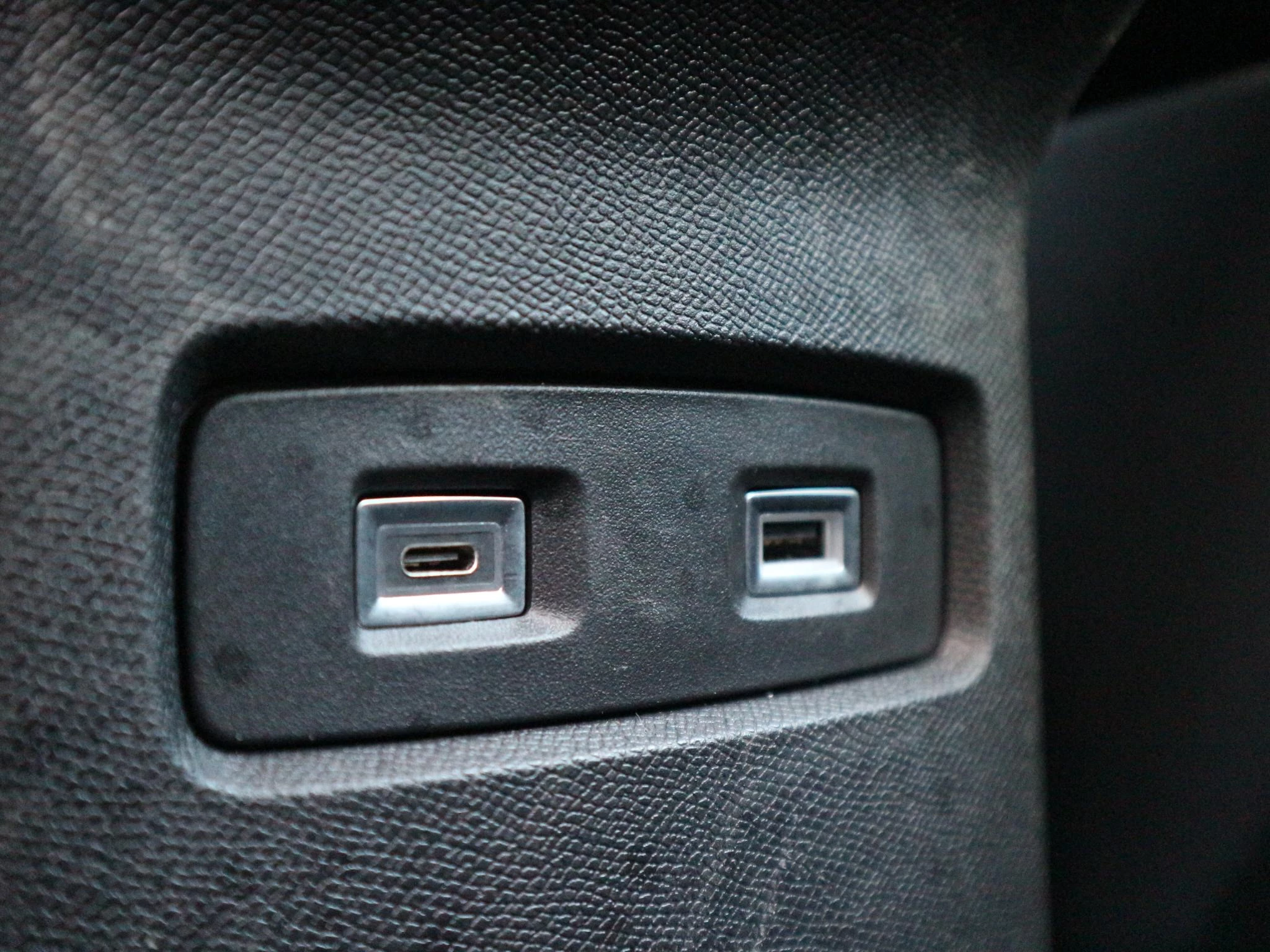 Hoofdafbeelding Citroën ë-C4 X