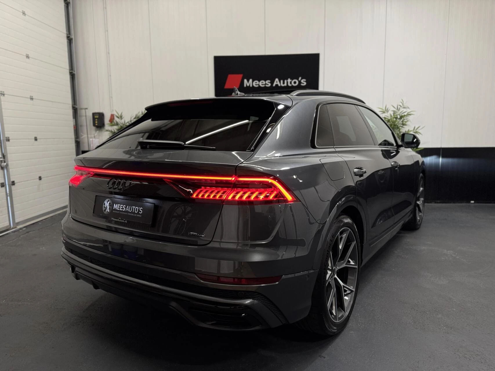 Hoofdafbeelding Audi Q8
