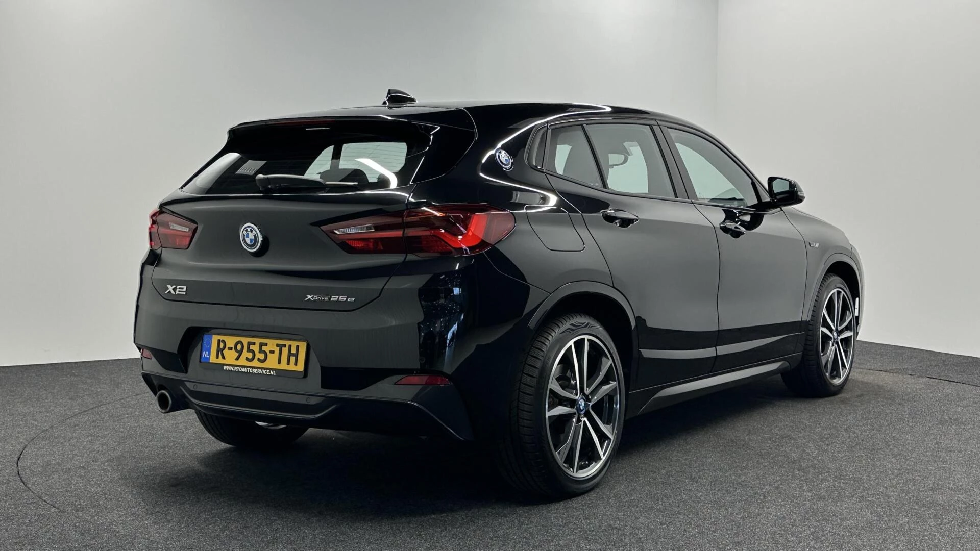 Hoofdafbeelding BMW X2