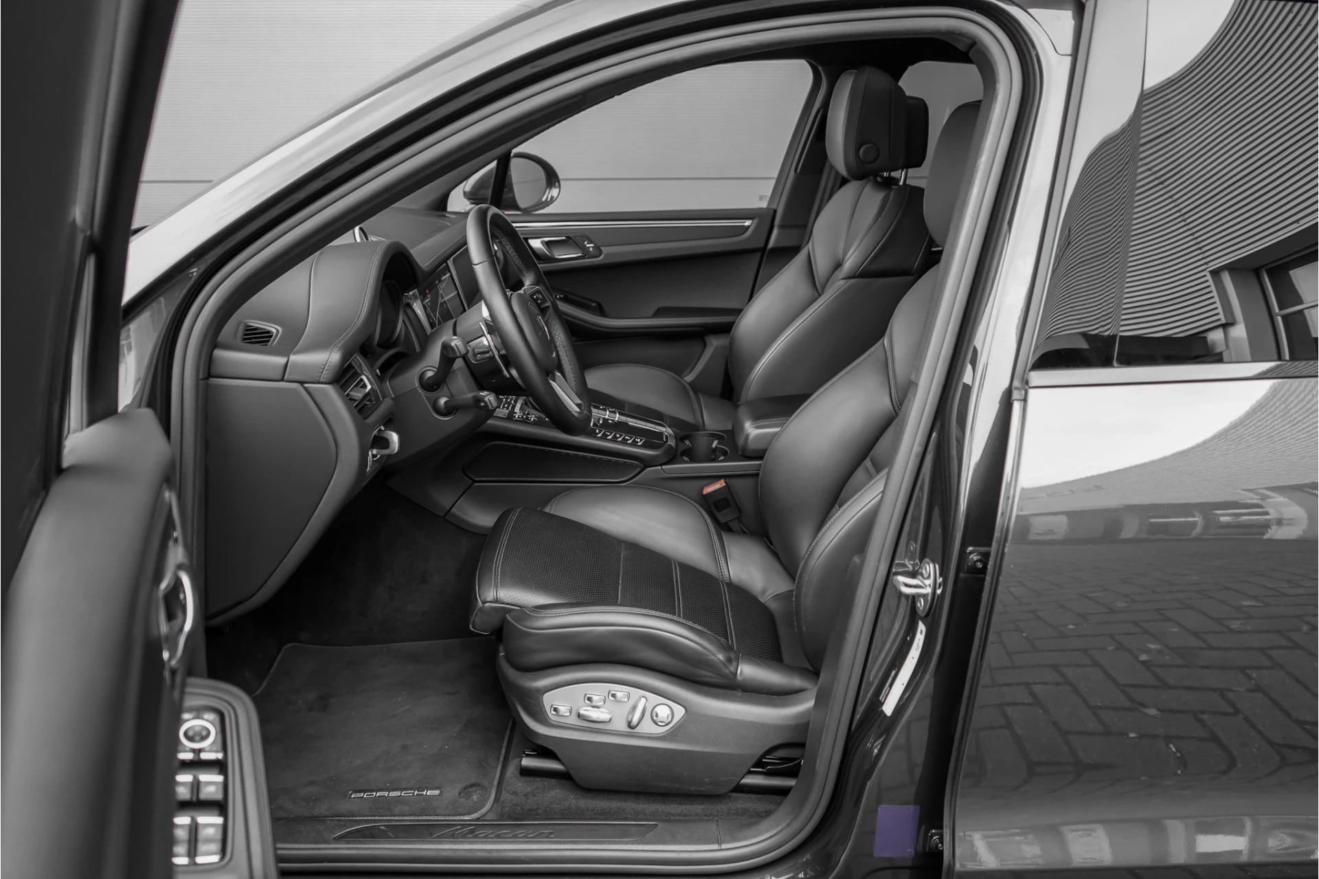 Hoofdafbeelding Porsche Macan