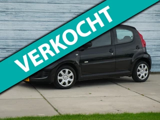 Peugeot 107 1.0-12V Millesim 200 Sport Airco Carplay Navi