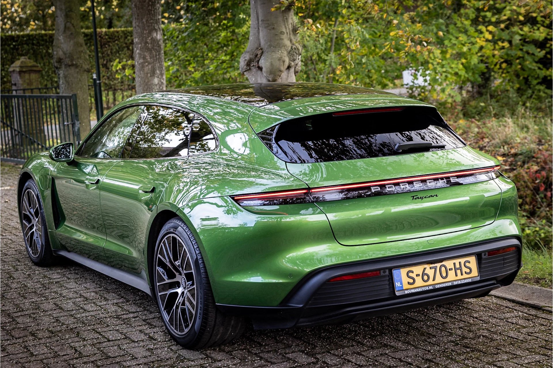 Hoofdafbeelding Porsche Taycan