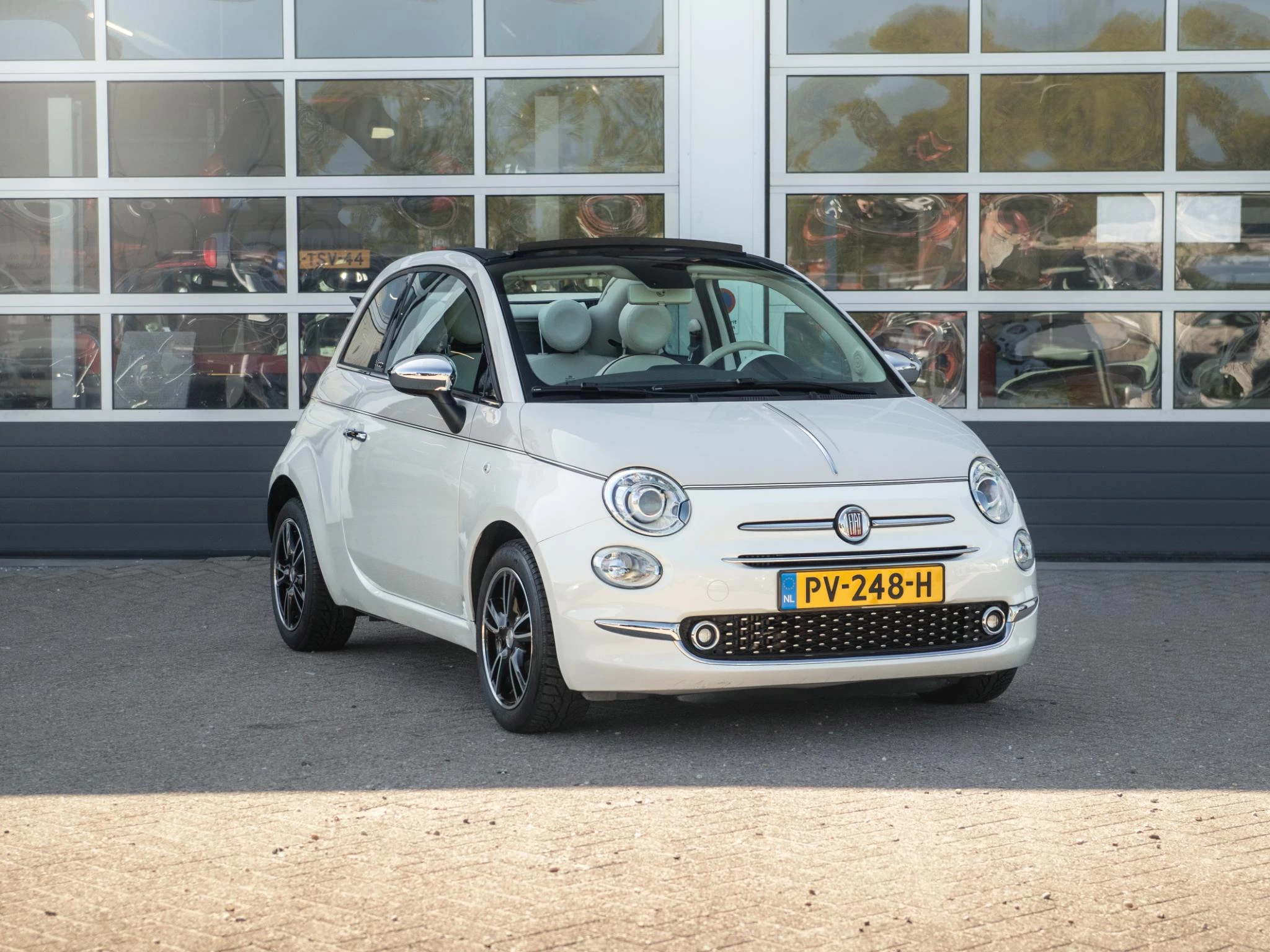 Hoofdafbeelding Fiat 500C