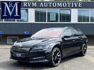 Skoda Superb Combi 1.4 TSI iV Sportline Business PHEV | PLUG-IN HYBRIDE | ADD CRUISE | STOEL/ STUURVERWARMING | ELEK. TREKHAAK | 360 CAMERA| ACHTERBANK VERWARMD| TREKHAAK | BOM VOL OPTIES | RIJKLAAR GELEVERD MET 12 MND BOVAG GARANTIE |
