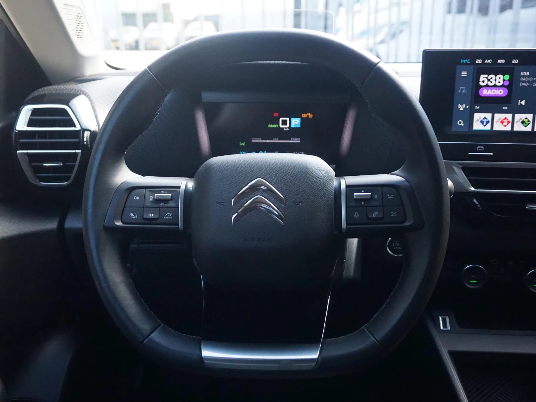 Hoofdafbeelding Citroën ë-C4