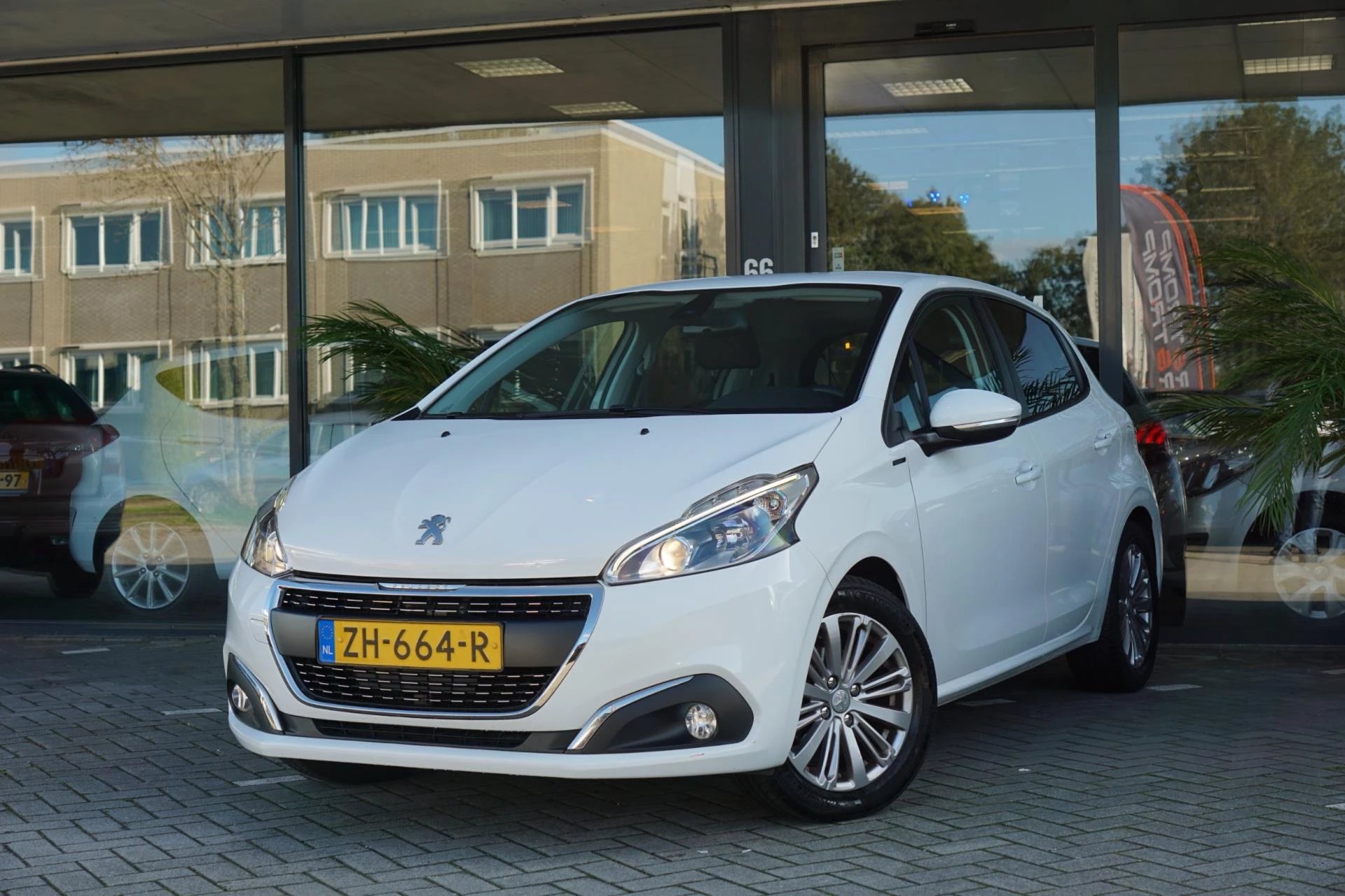 Hoofdafbeelding Peugeot 208