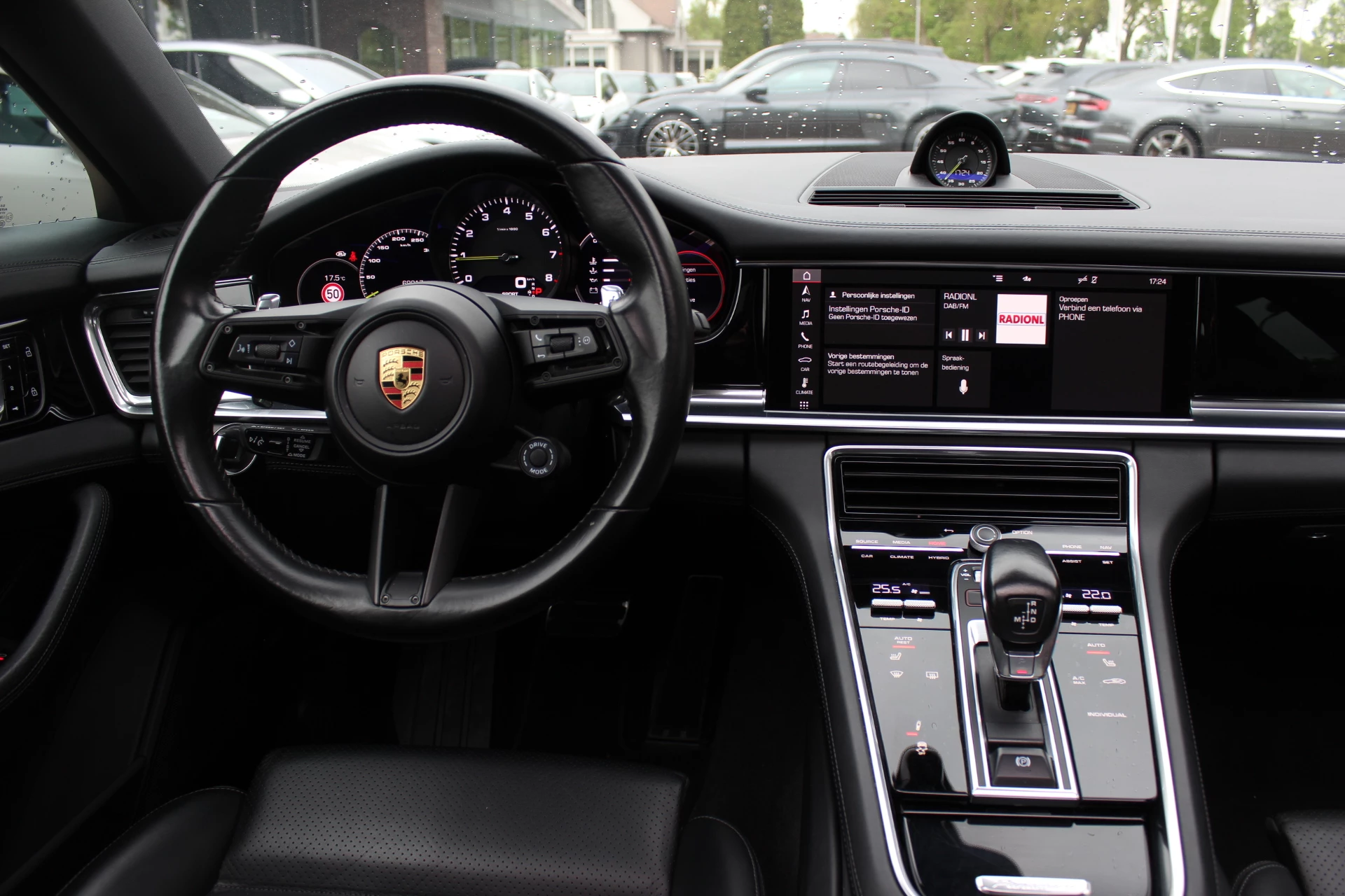 Hoofdafbeelding Porsche Panamera