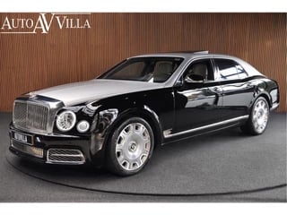 Hoofdafbeelding Bentley Mulsanne Bentley Mulsanne 6.7 Two Tone Mulliner Massage ACC Keyless Open dak Camera Elektr. achterklep  Navi PDC Memory