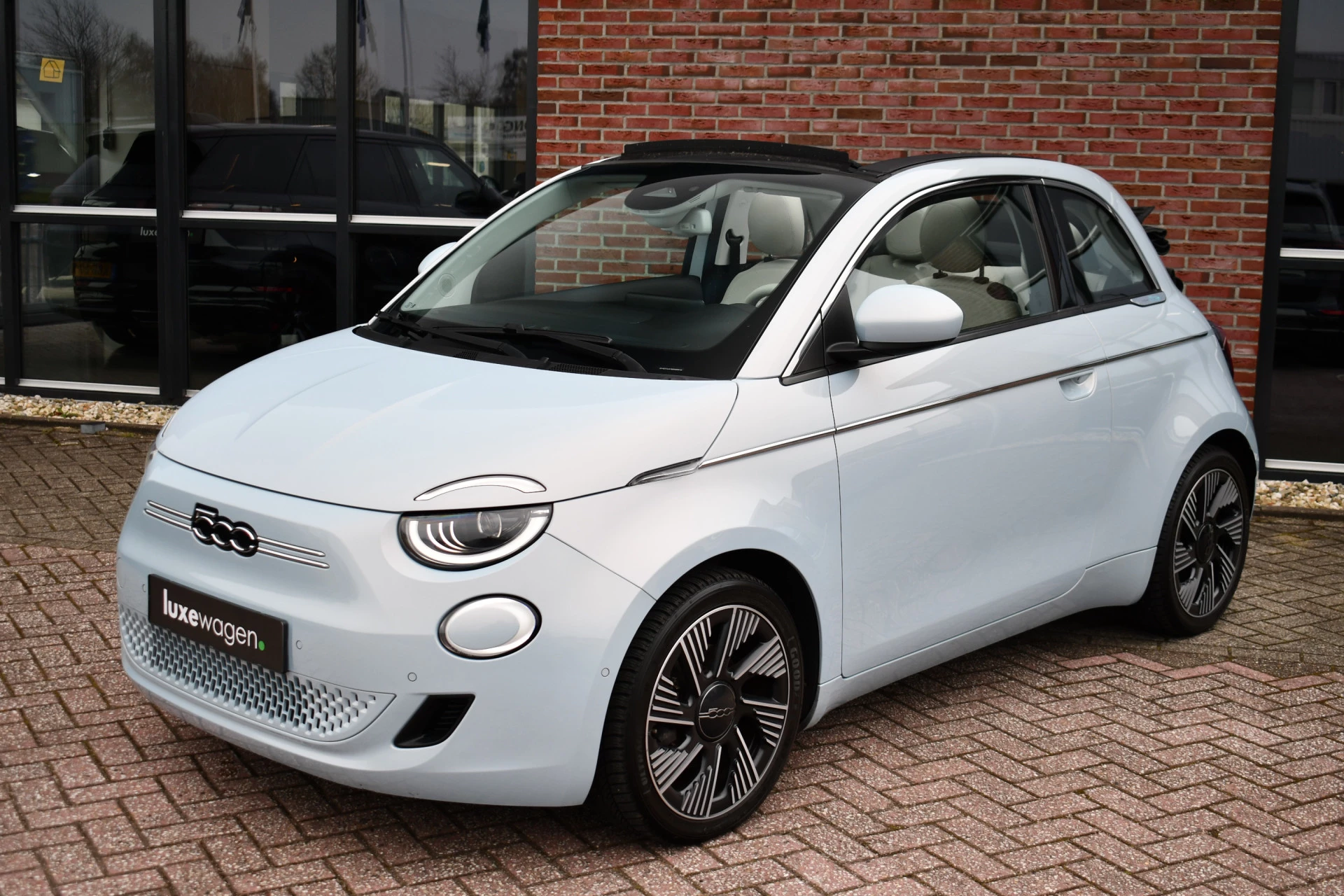 Hoofdafbeelding Fiat 500C