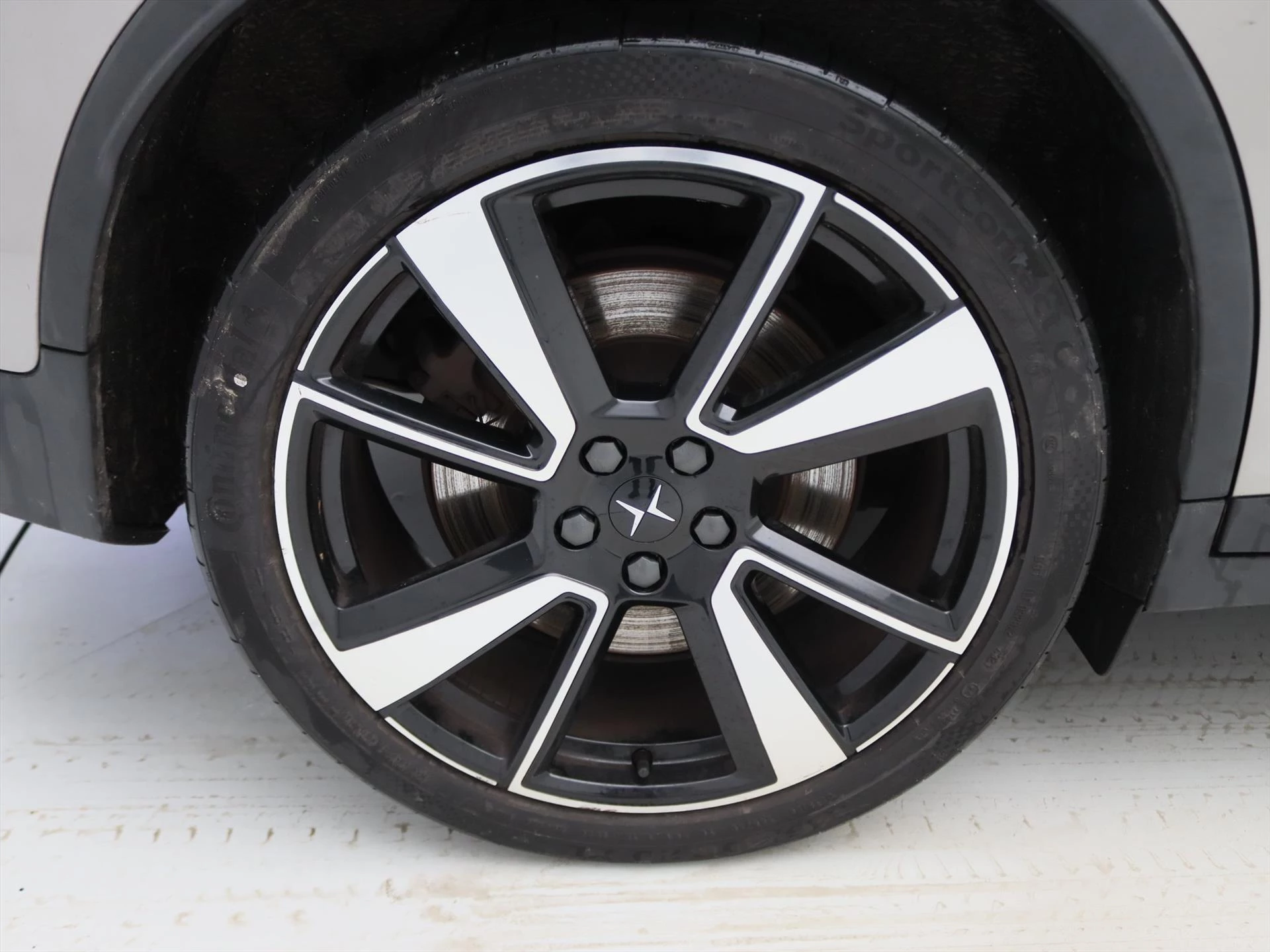 Hoofdafbeelding Polestar 2