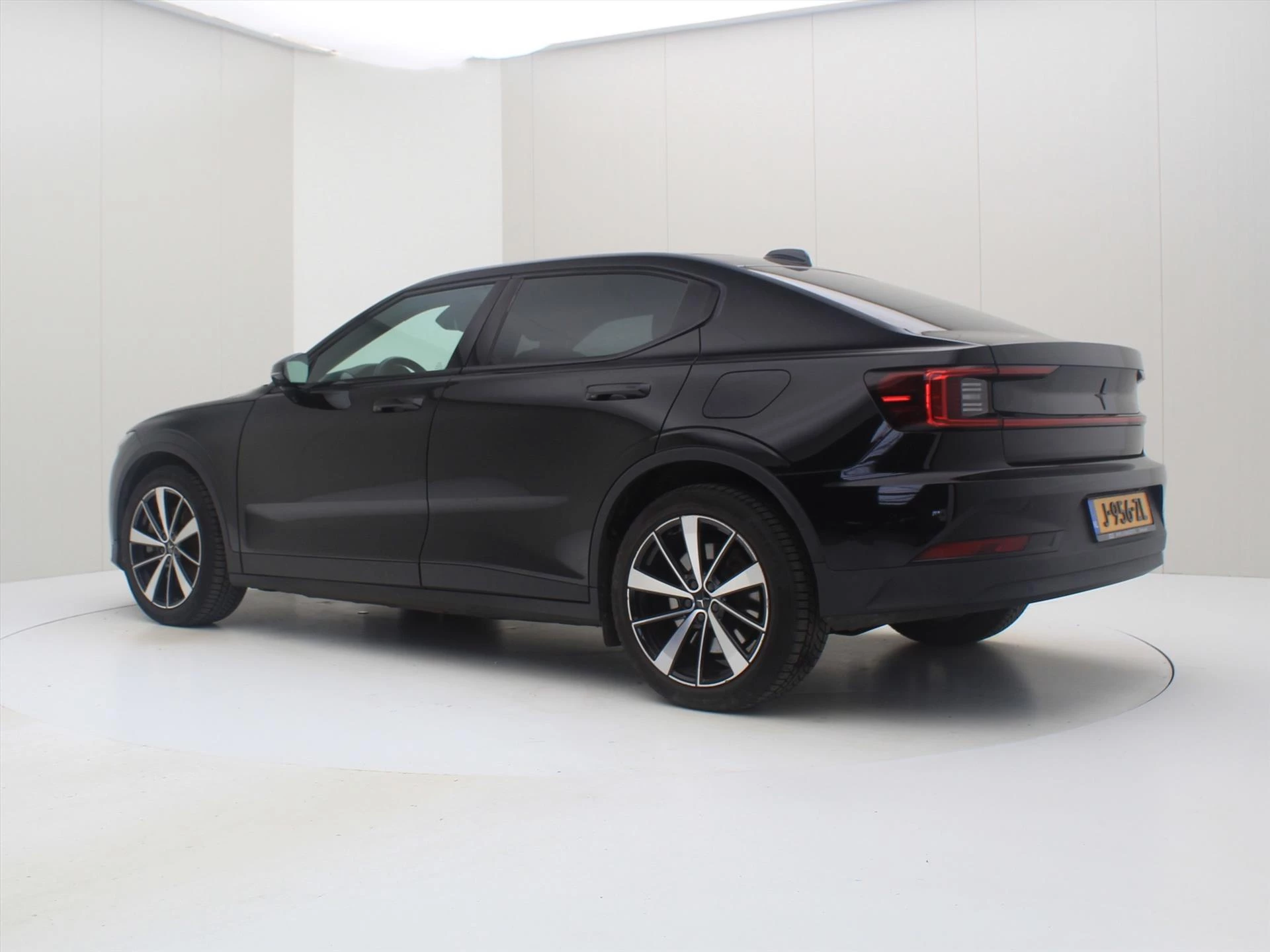 Hoofdafbeelding Polestar 2