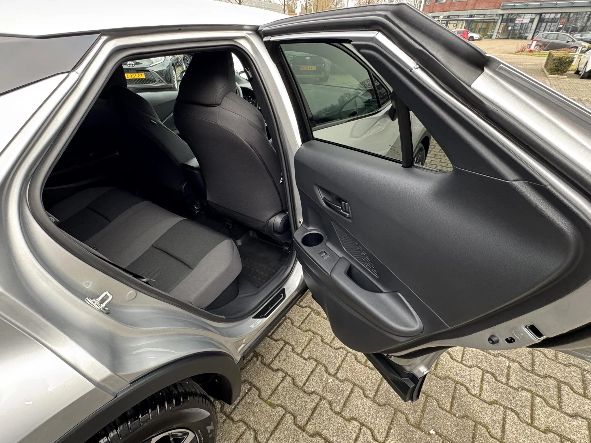 Hoofdafbeelding Toyota C-HR