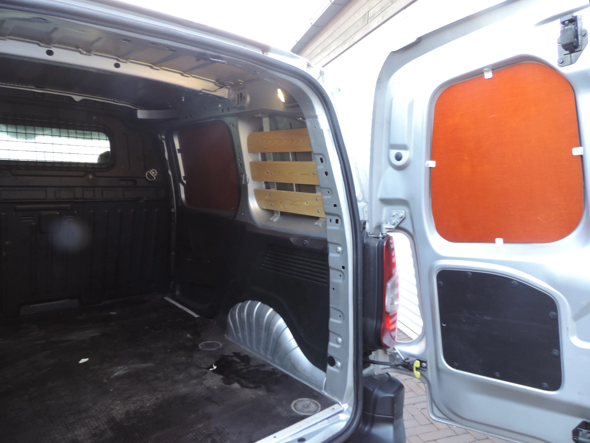 Hoofdafbeelding Peugeot Partner