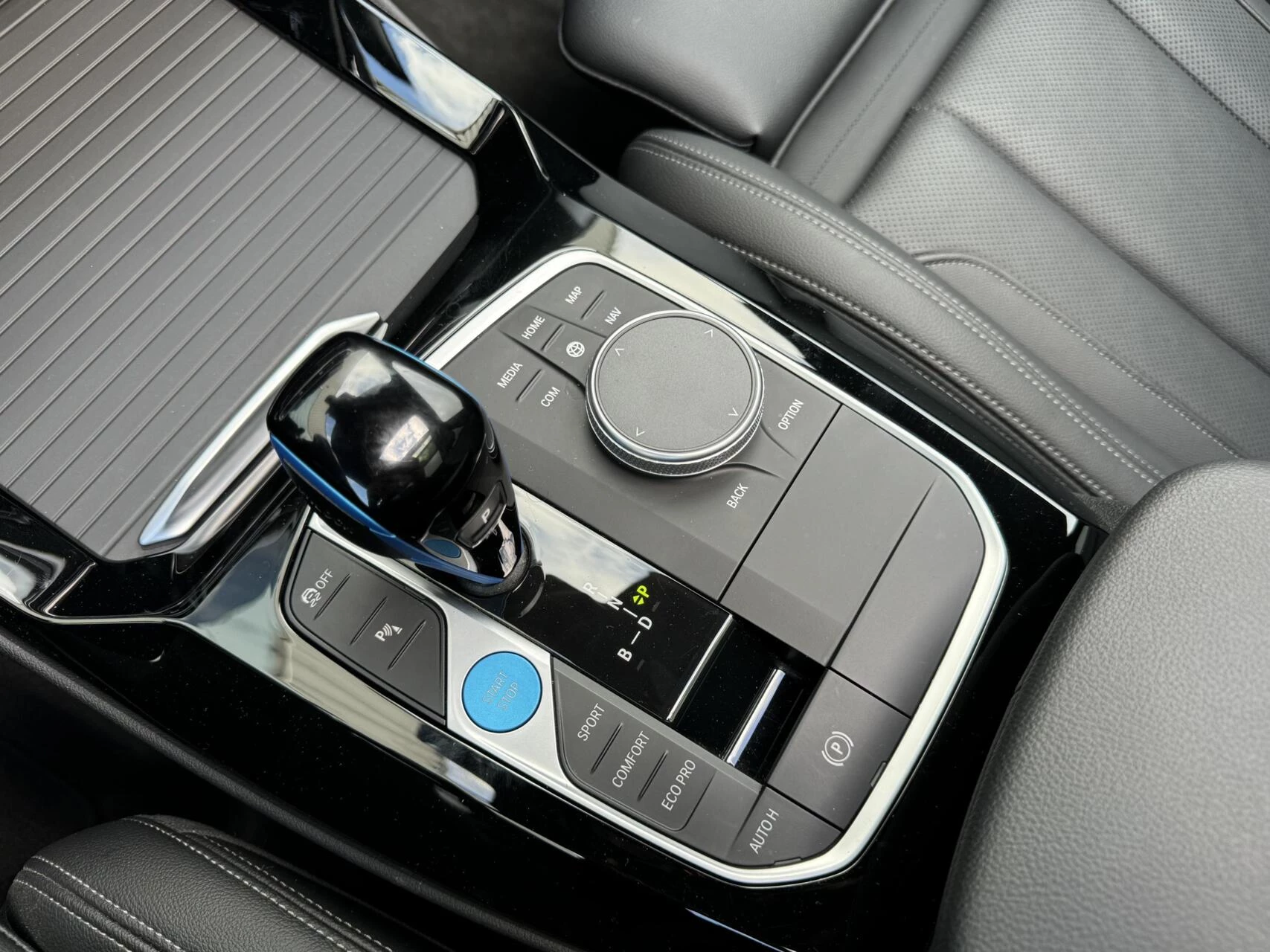 Hoofdafbeelding BMW iX3