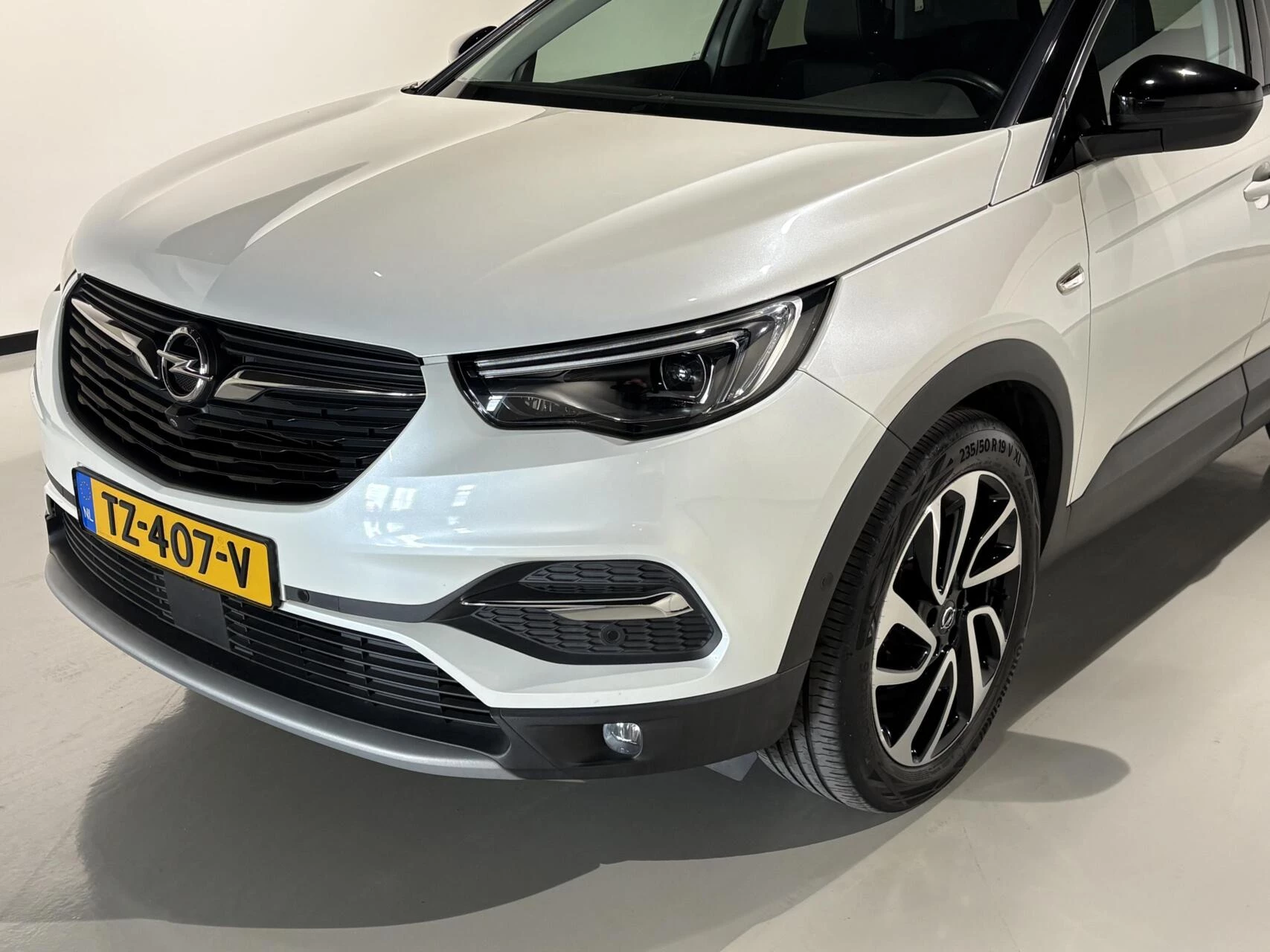 Hoofdafbeelding Opel Grandland X
