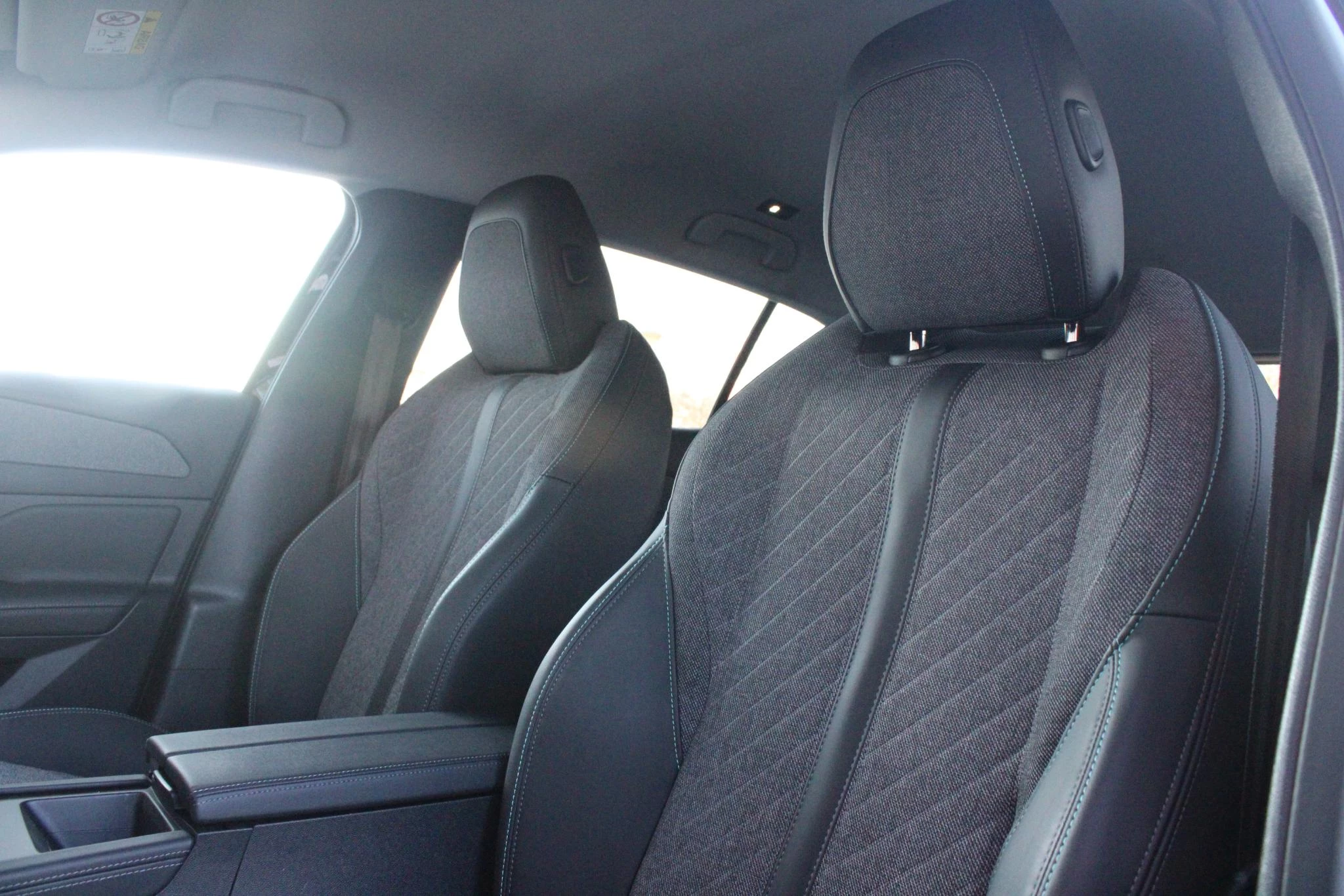 Hoofdafbeelding Peugeot 408