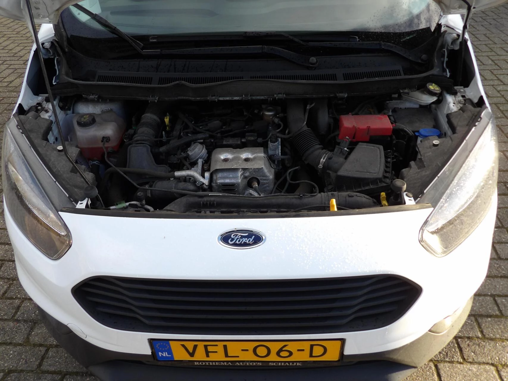 Hoofdafbeelding Ford Transit Courier