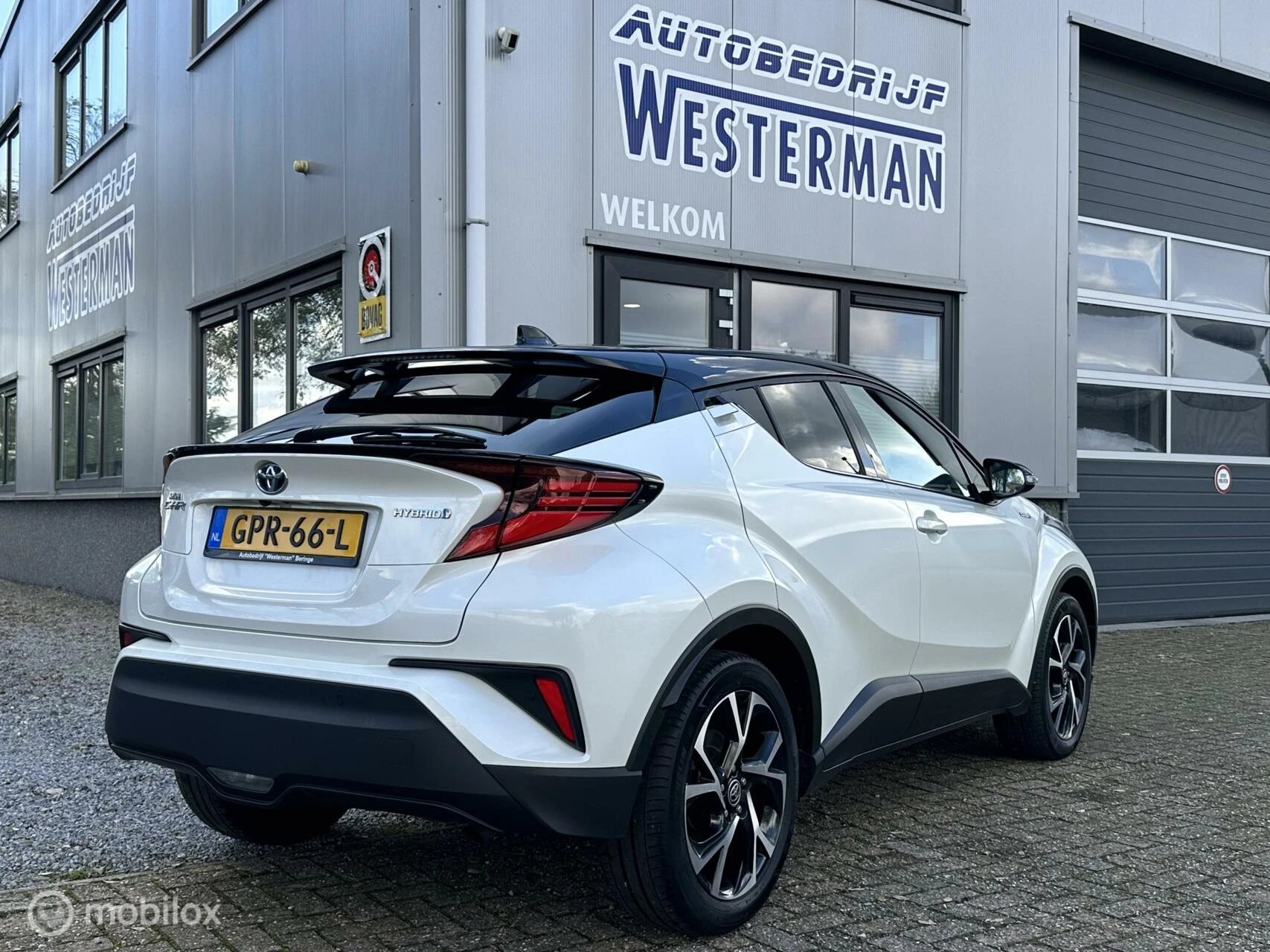 Hoofdafbeelding Toyota C-HR