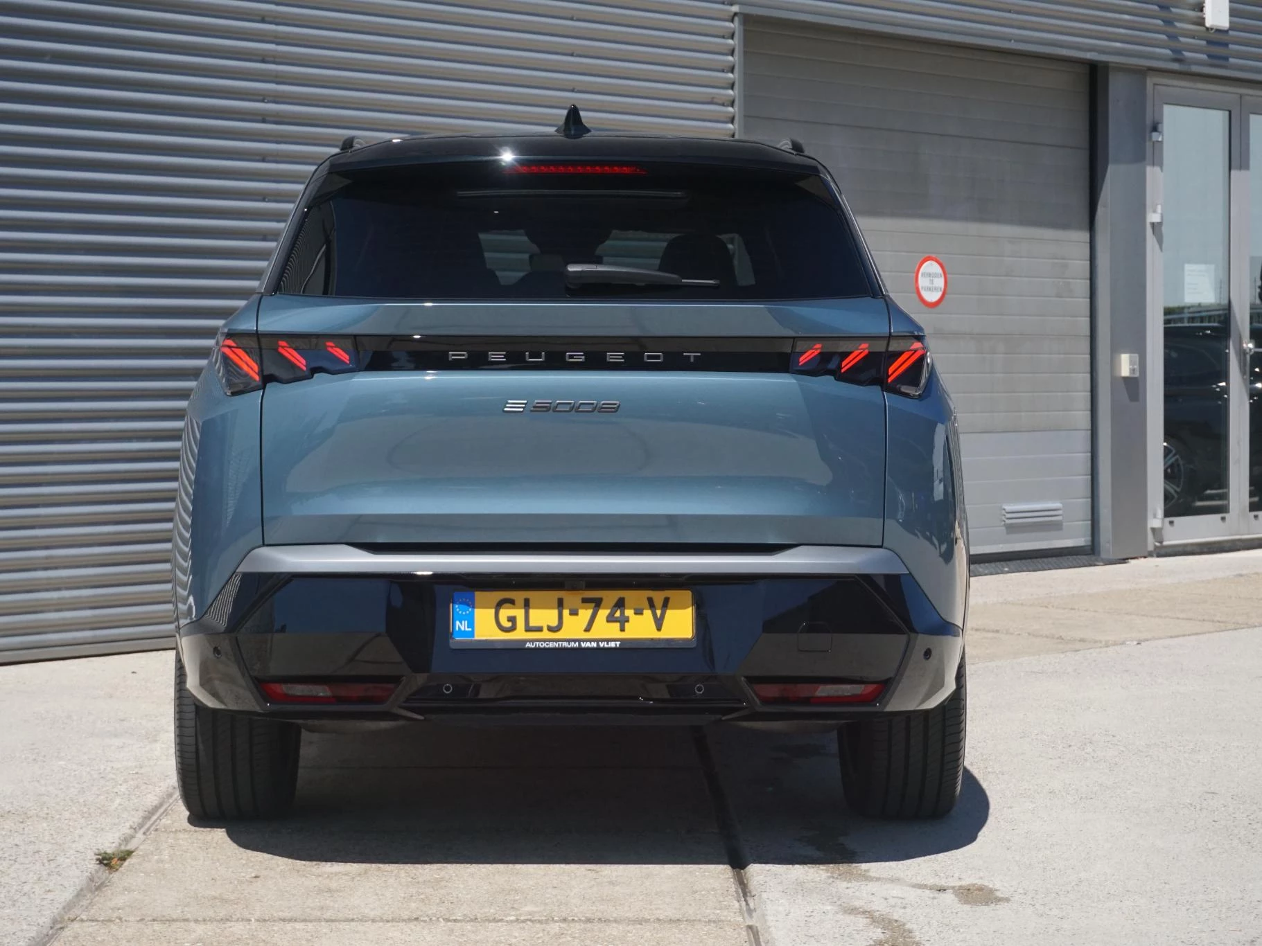 Hoofdafbeelding Peugeot e-5008