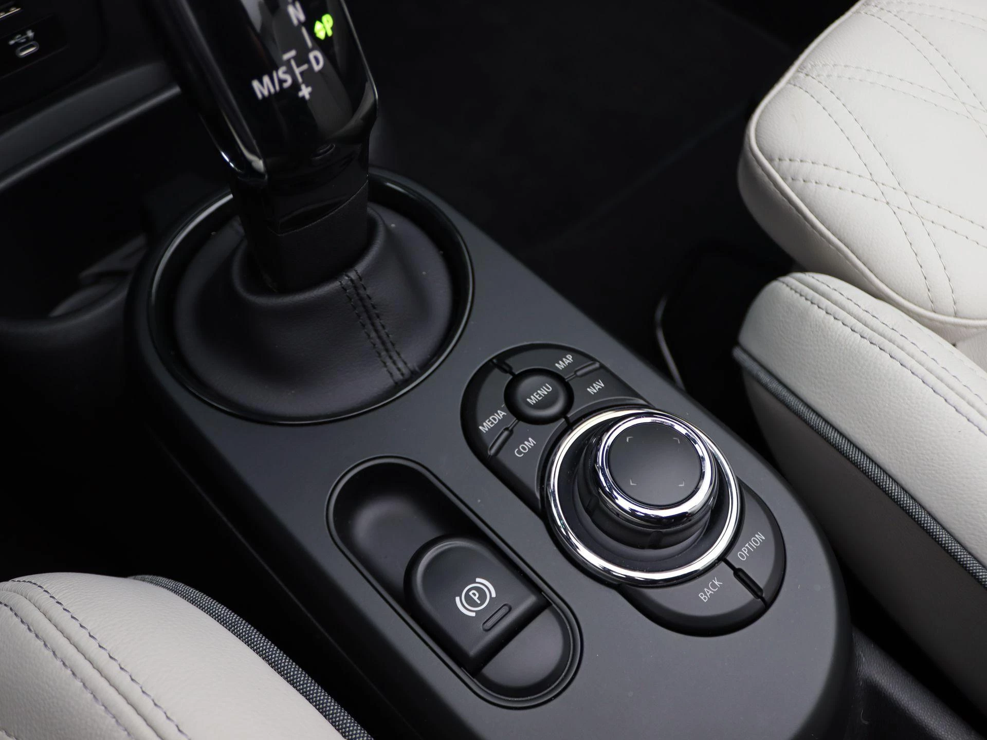 Hoofdafbeelding MINI Cooper Cabrio