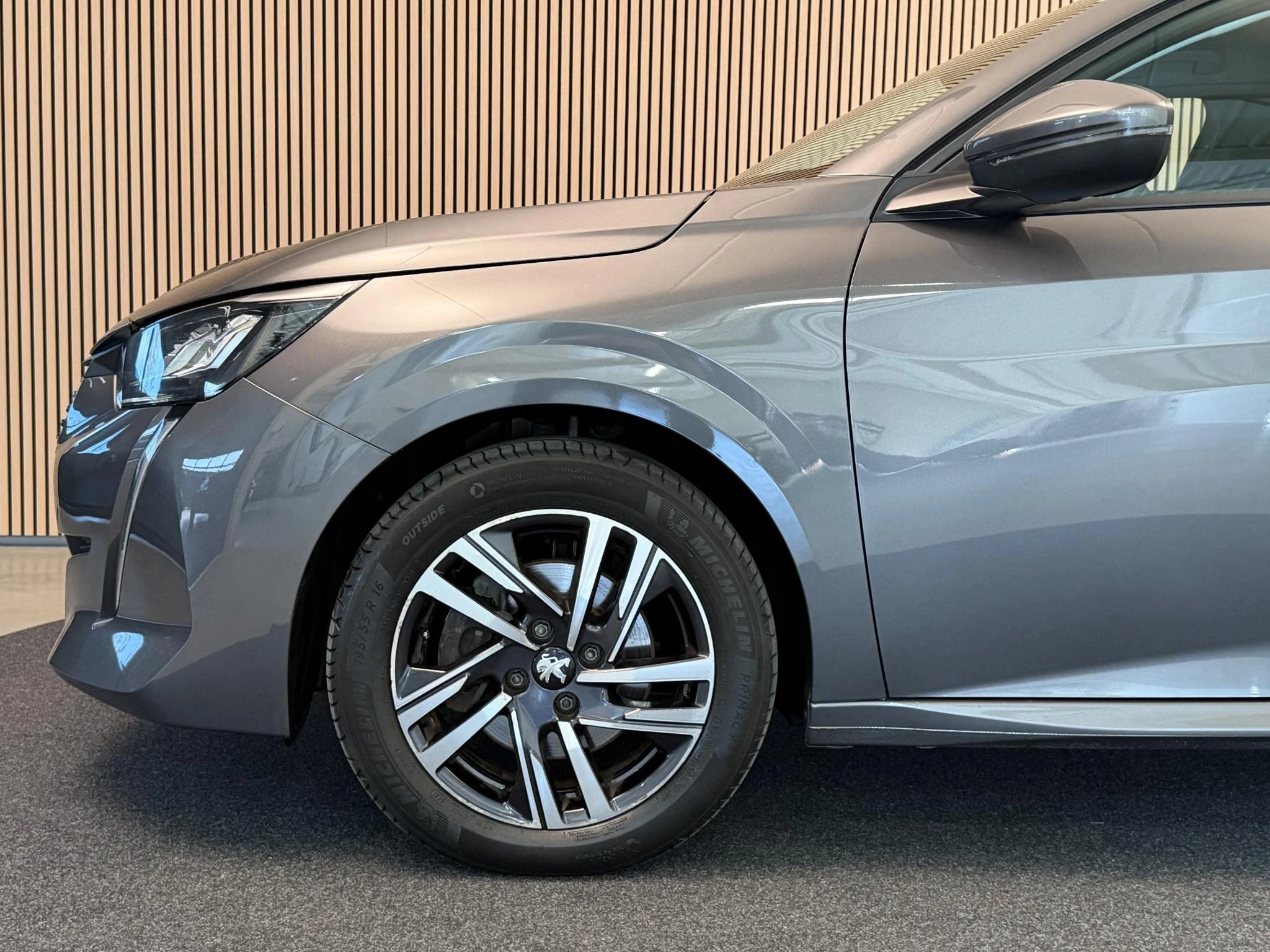 Hoofdafbeelding Peugeot 208