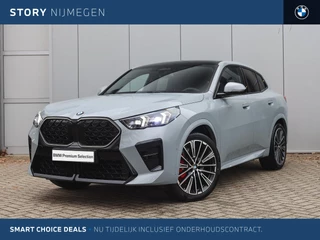 BMW X2 sDrive20i M Sport Automaat / Panoramadak / Trekhaak / M Sportstoelen / Stoelverwarming / Head-Up / Live Cockpit Professional / Parking Assistant Plus