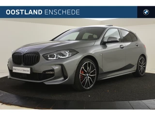 BMW 1 Serie 118i High Executive M Sport Automaat / Panoramadak / M Sportstoelen / Adaptieve LED / Active Cruise Control / Comfort Access / Parking Assistant / M Sportonderstel