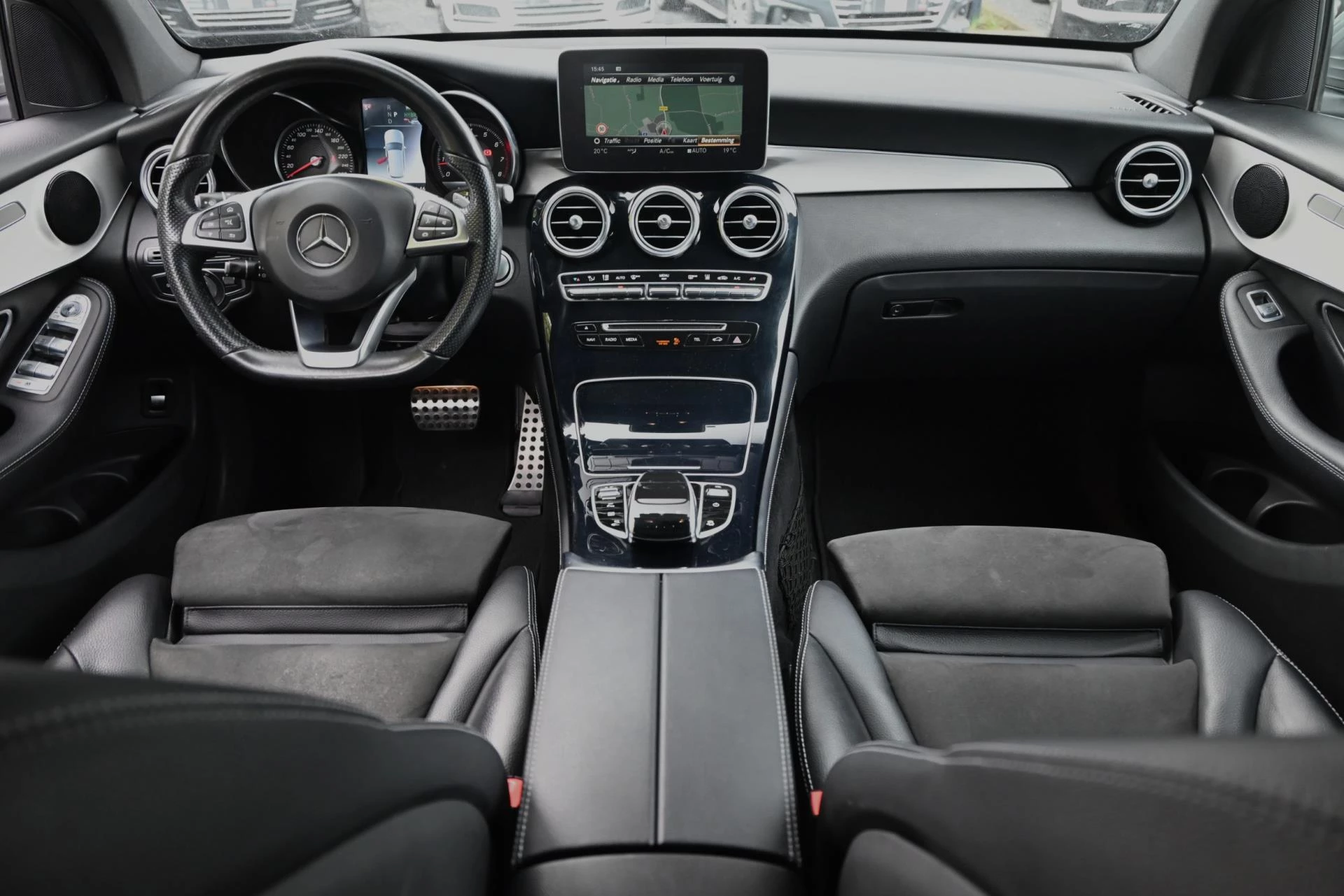 Hoofdafbeelding Mercedes-Benz GLC