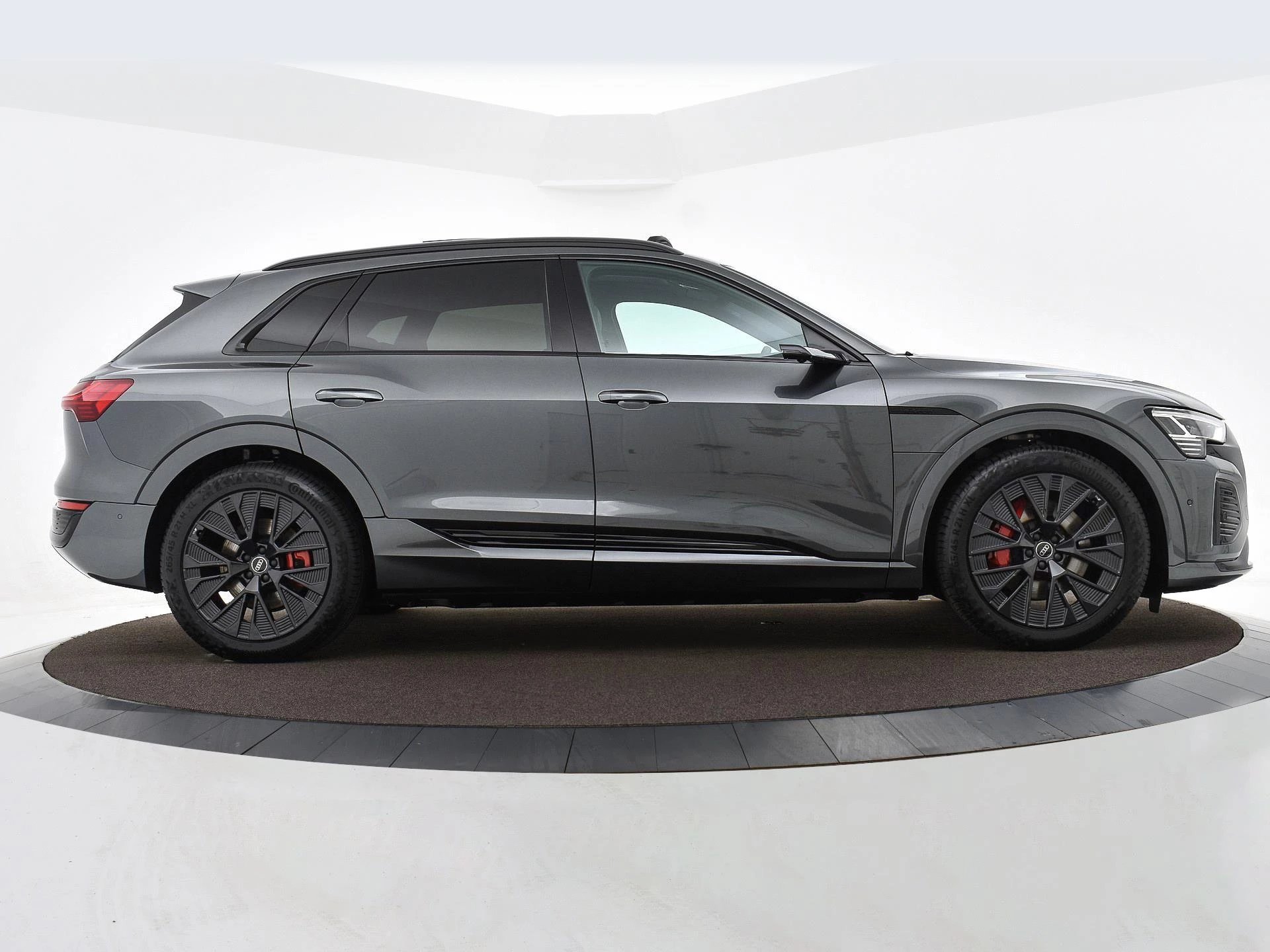 Hoofdafbeelding Audi Q8 e-tron