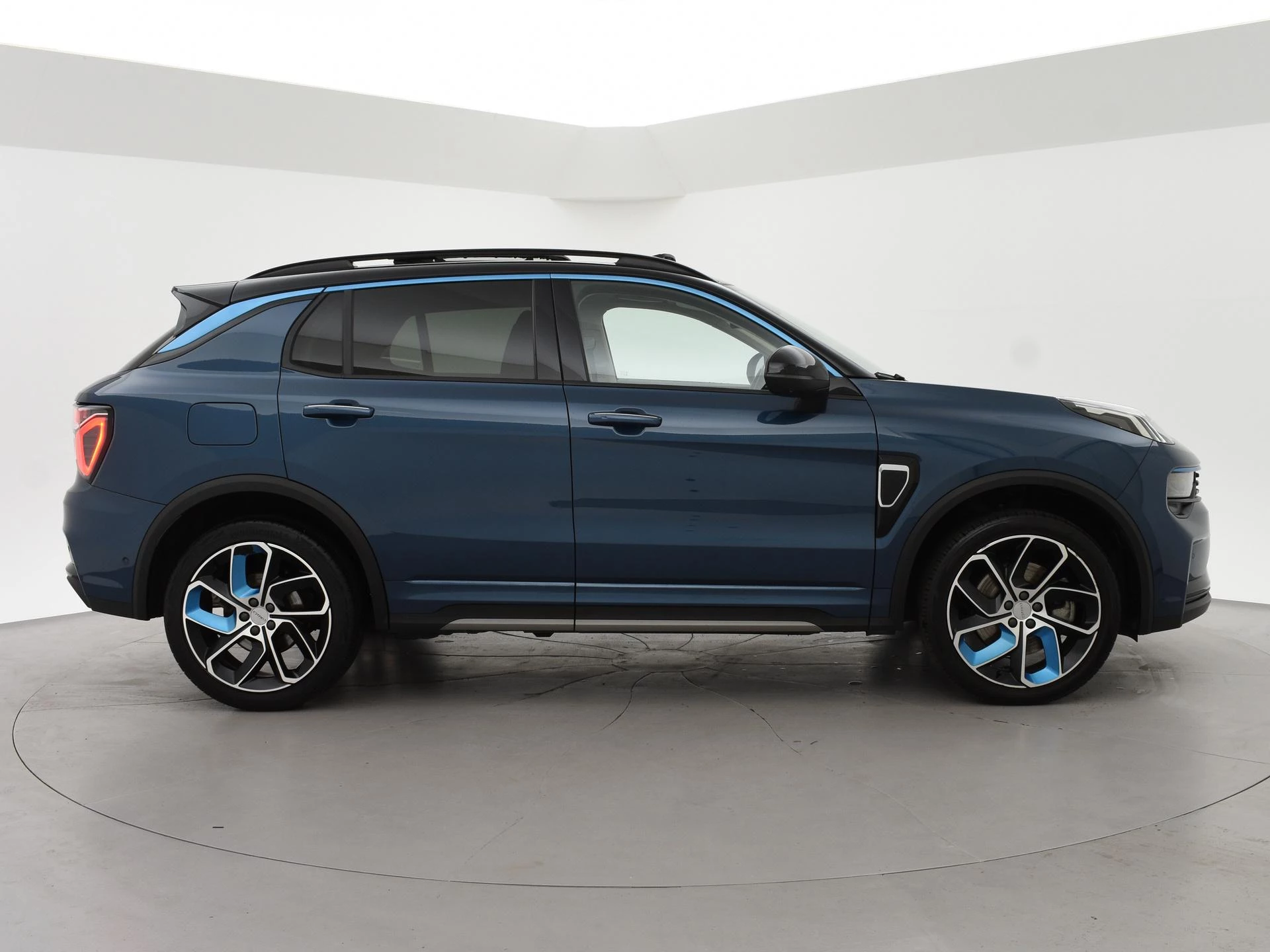 Hoofdafbeelding Lynk & Co 01