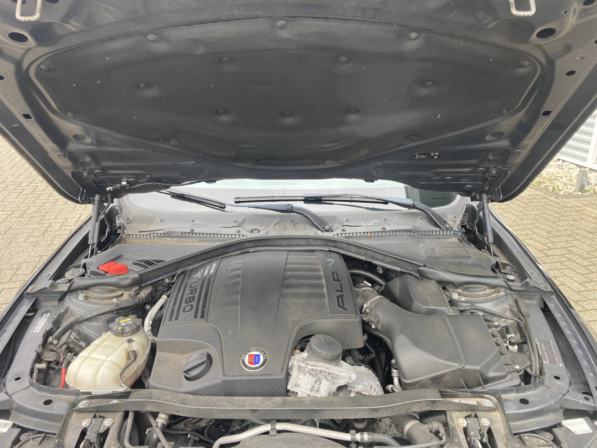 Hoofdafbeelding Alpina B4