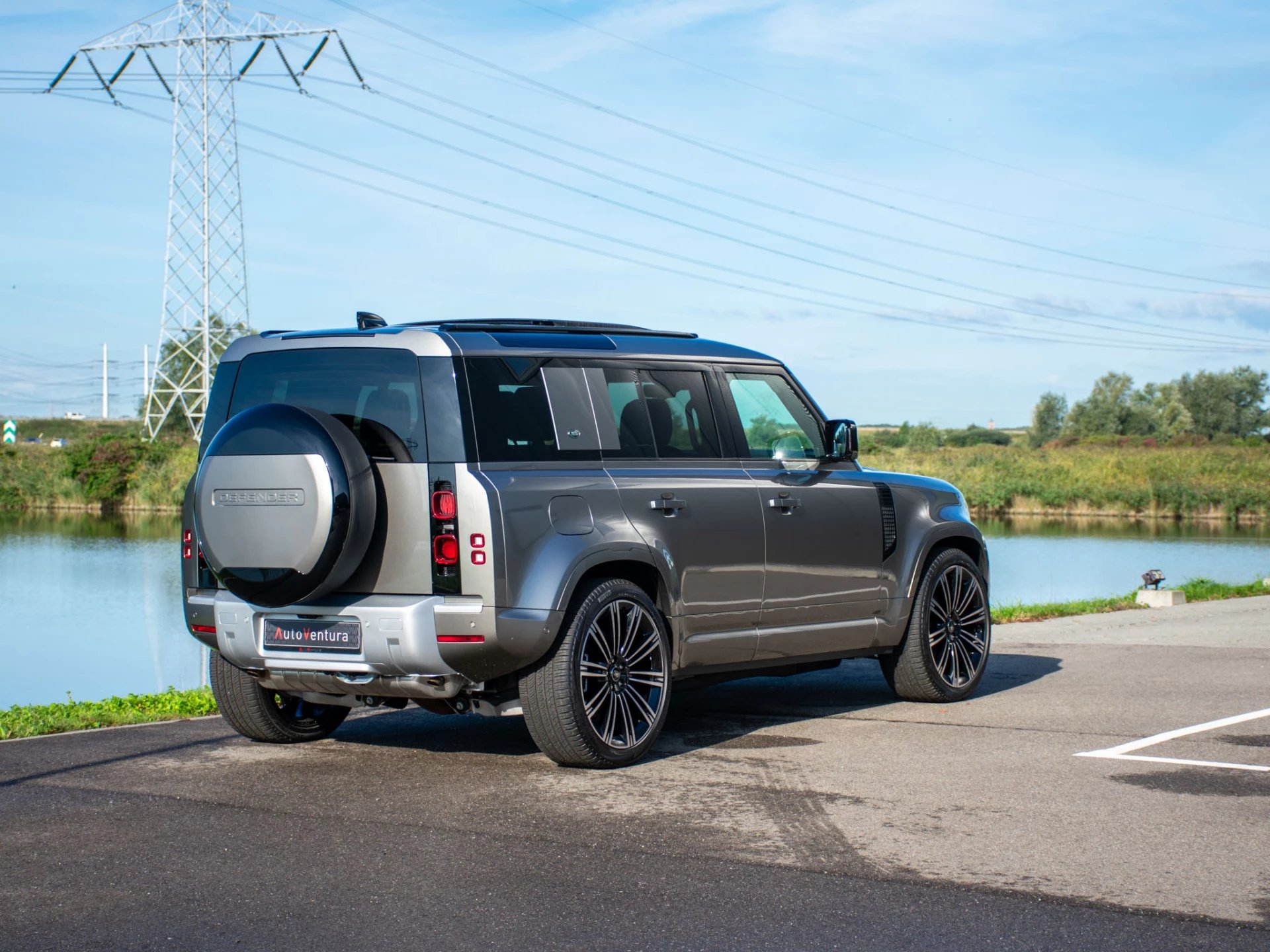 Hoofdafbeelding Land Rover Defender