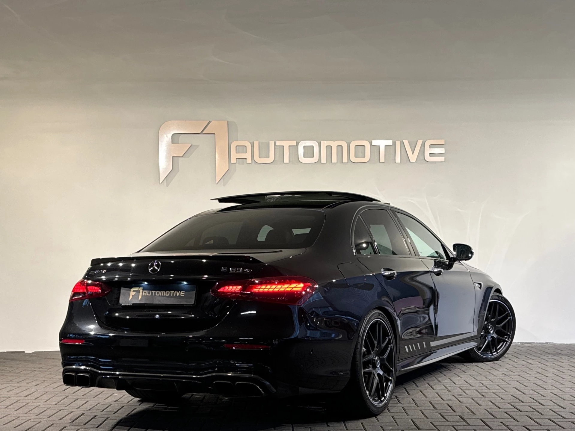 Hoofdafbeelding Mercedes-Benz E-Klasse