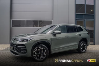 Hoofdafbeelding Volkswagen Tayron Volkswagen Tayron 1.5 eHybrid |R-Line Edition | Panoramadak |272PK | Cipressino Green