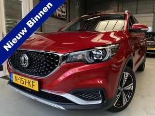 MG ZS EV MG Luxury 45 kWh ACC, Camera, Pano, Carplay