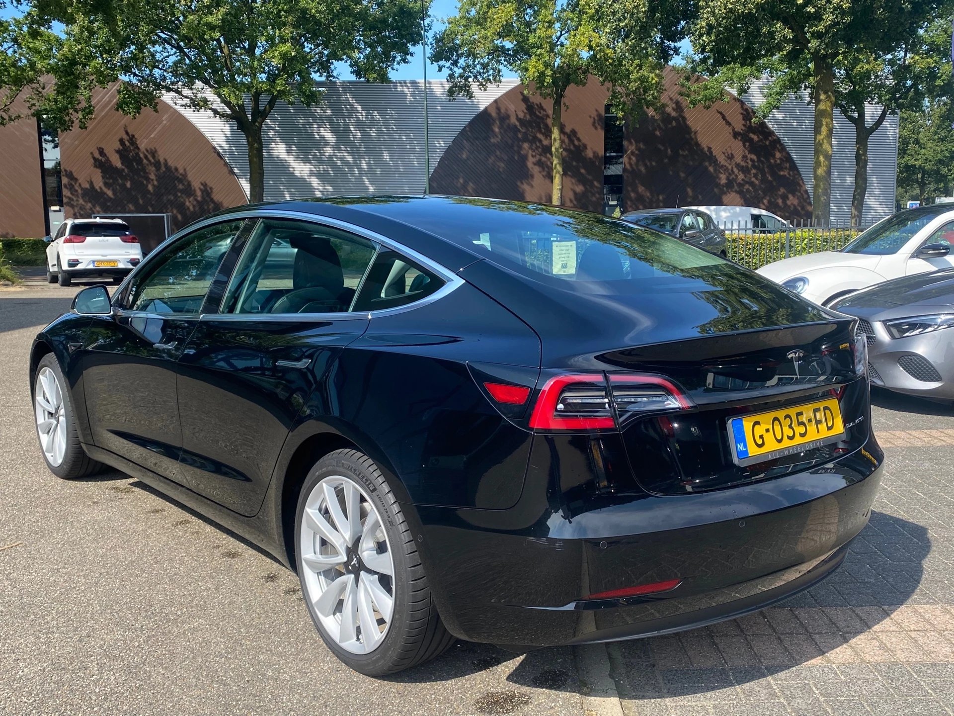 Hoofdafbeelding Tesla Model 3