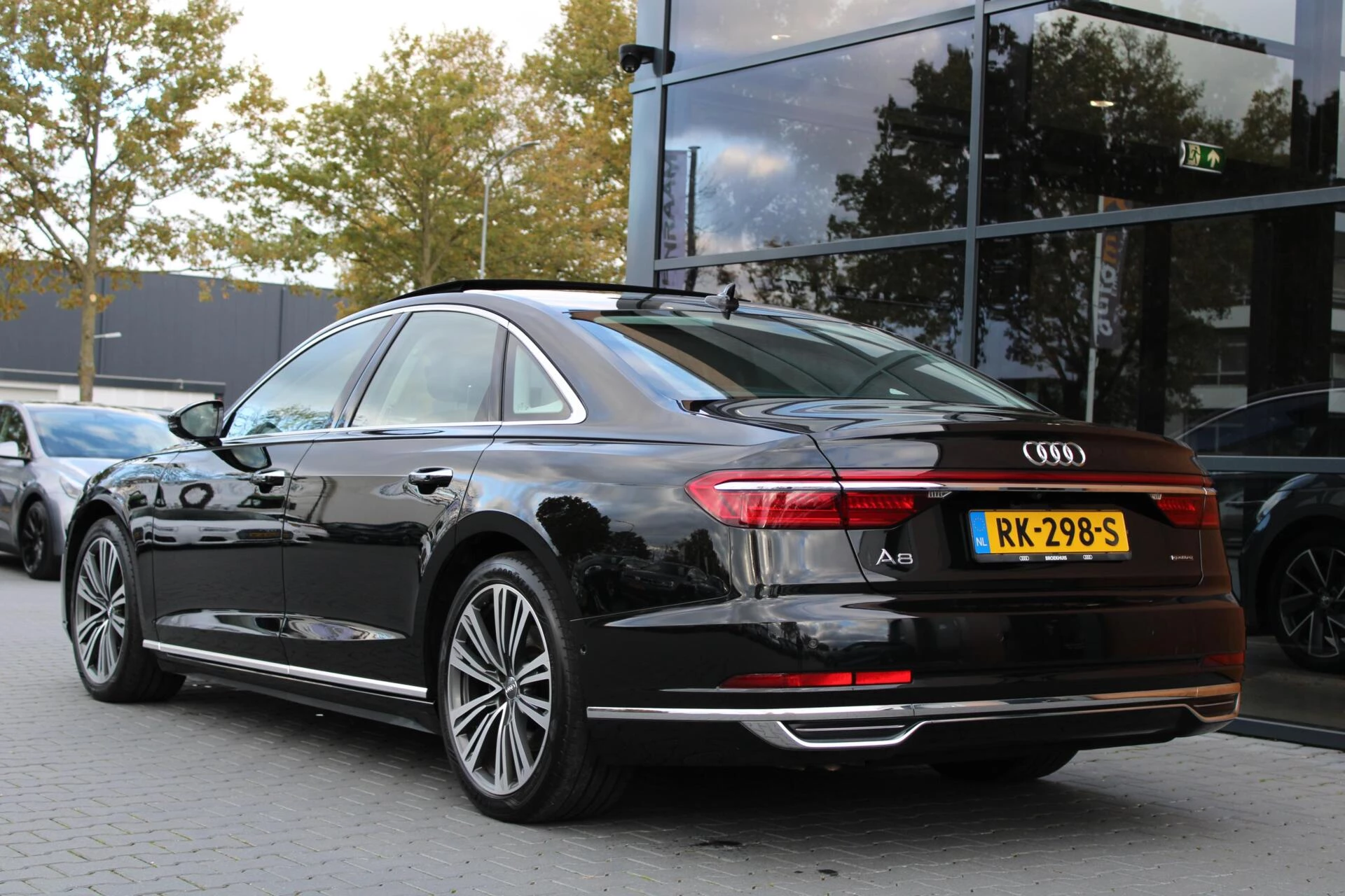 Hoofdafbeelding Audi A8