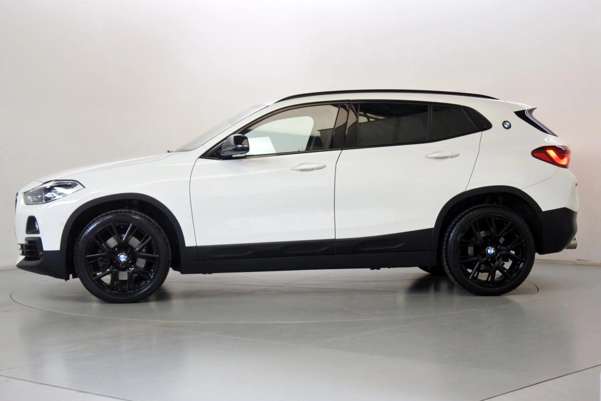 Hoofdafbeelding BMW X2