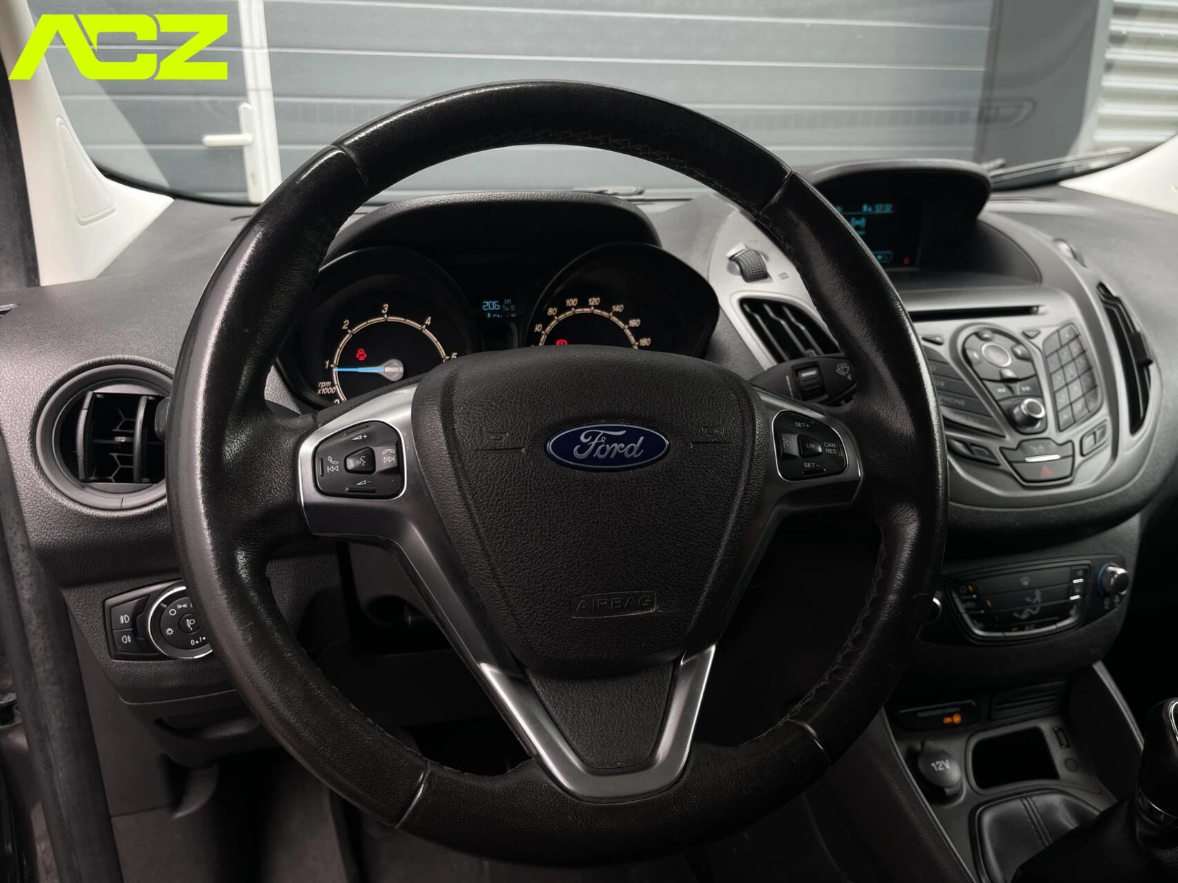 Hoofdafbeelding Ford Transit Courier