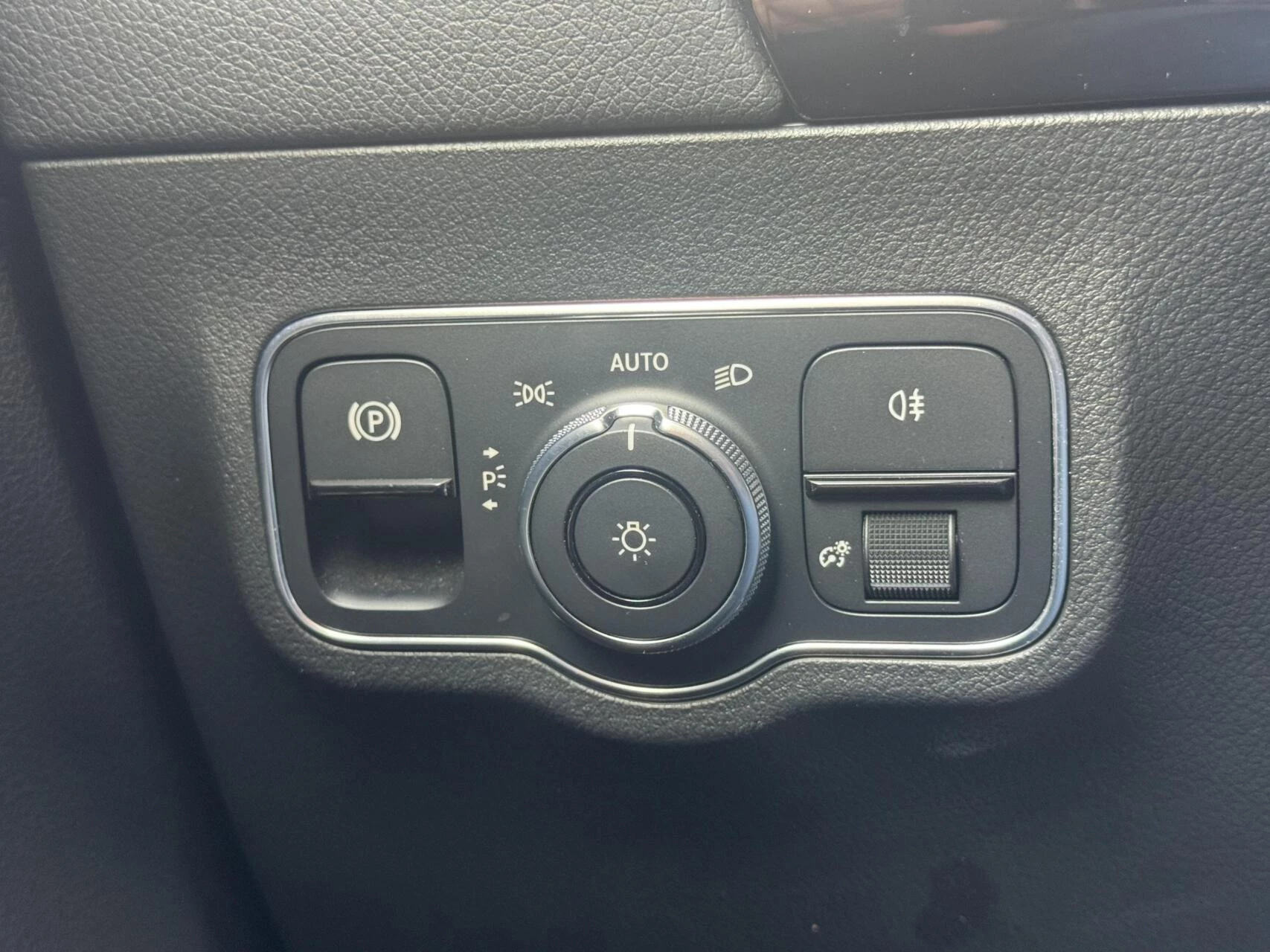 Hoofdafbeelding Mercedes-Benz EQA