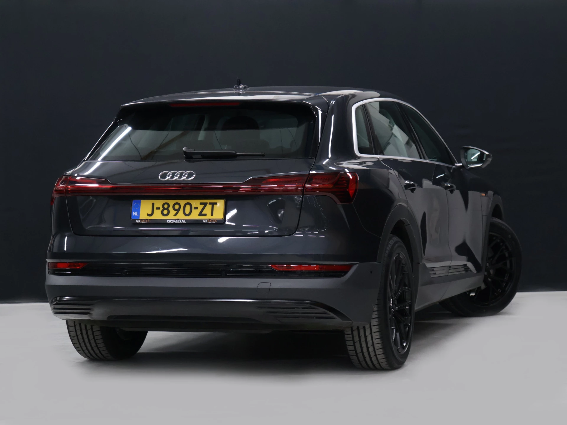 Hoofdafbeelding Audi e-tron