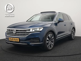 Volkswagen Touareg 3.0 TSi eHybrid 4MOTION Elegance Plug In Hybrid 381pk Dealer O.H PHEV | Panodak | Luchtvering | 21" L.M | Camera | Adaptive Cruise | Lederen Sportstoelen Verwarmd | Stuurverwarming | Navigatie | Virtual | DAB |